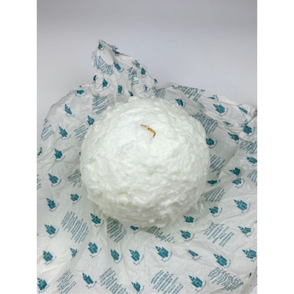 New In Box Partylite 6” Snowball Candle Discontinued Q6810 Christmas Winter USA